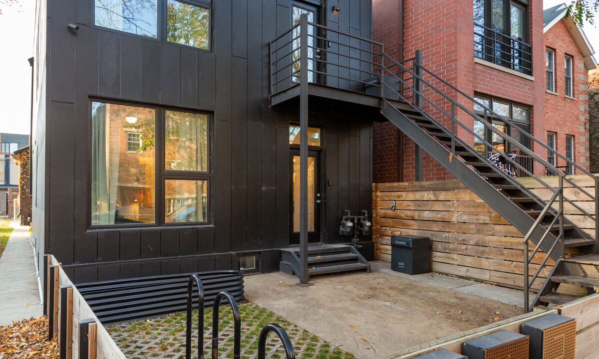 Photo of Buildings in West Town