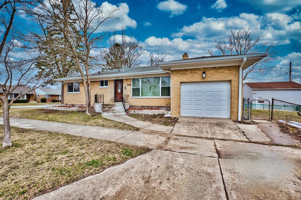 Photo of Outdoor in Skokie