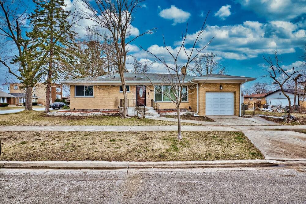 Photo of Outdoor in Skokie