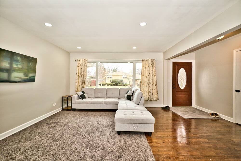 Photo of Livingroom in Skokie
