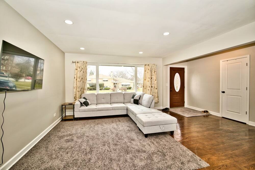 Photo of Livingroom in Skokie