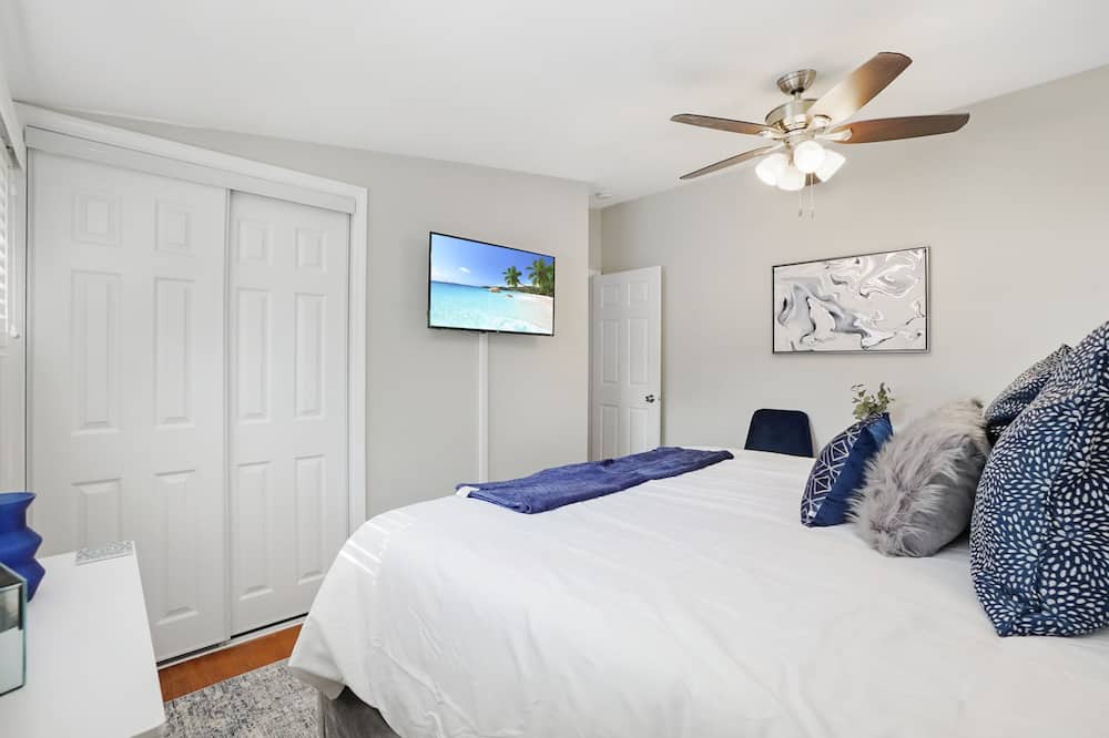 Photo of Bedroom in Northbrook
