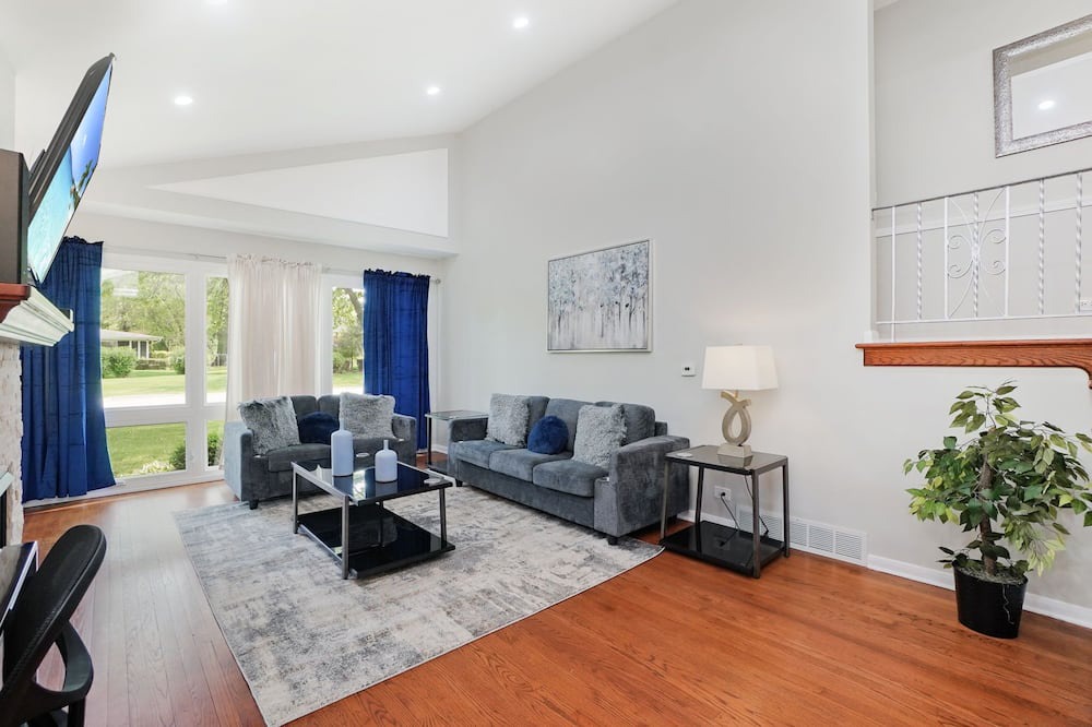 Photo of Livingroom in Northbrook