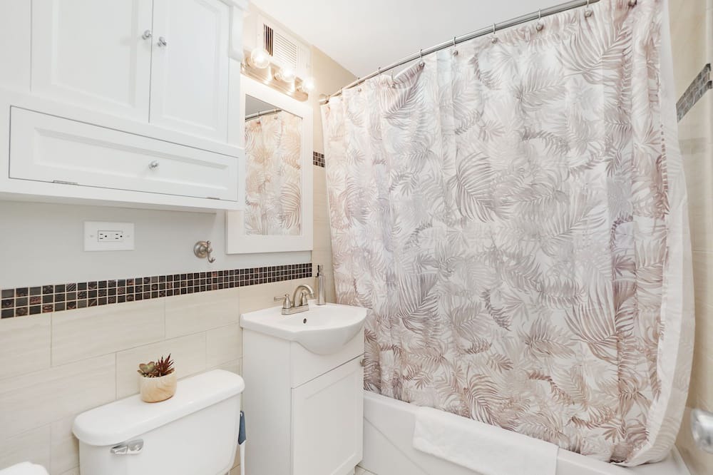 Photo of Bathroom in Northbrook