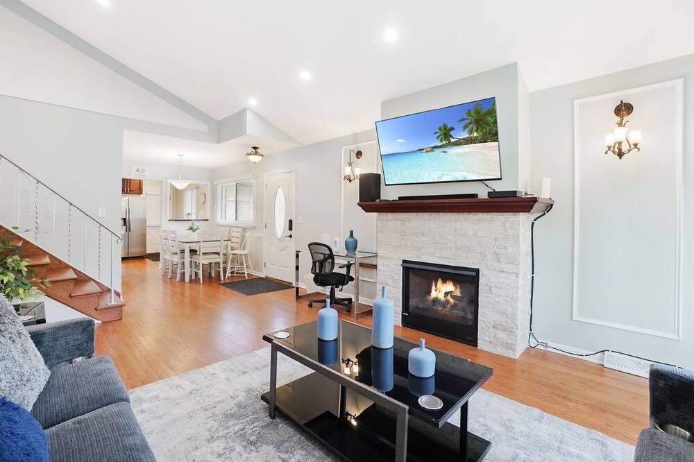 Photo of Livingroom in Northbrook