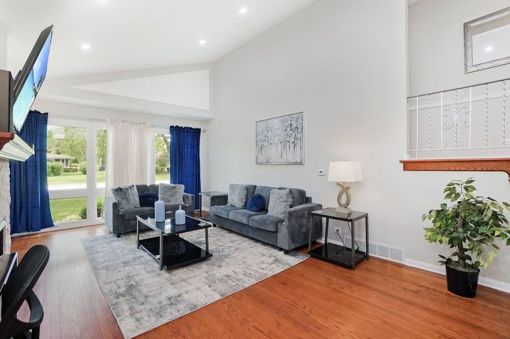 Photo of Livingroom in Northbrook