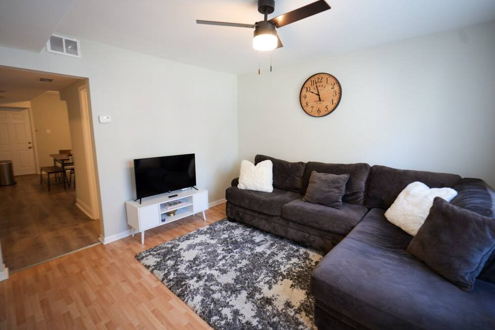 Photo of Livingroom in Berwyn