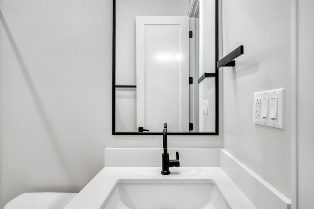 Photo of Bathroom in Bucktown