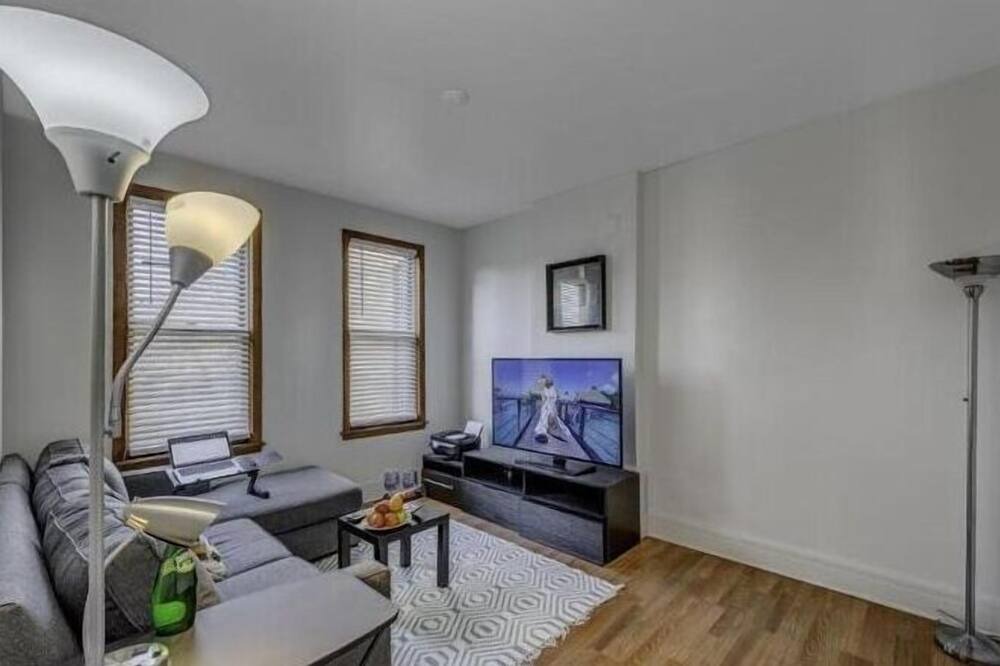 Photo of Livingroom in Pullman