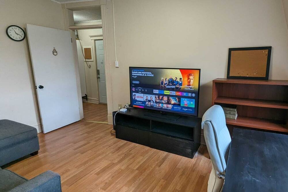 Photo of Livingroom in Pullman