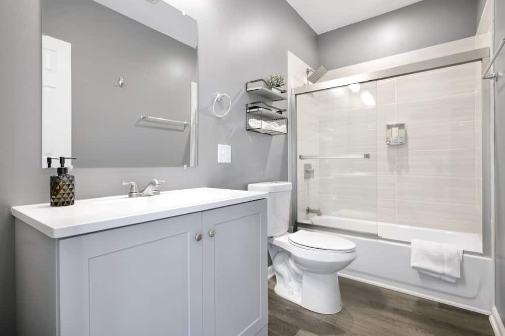 Photo of Bathroom in Bensenville