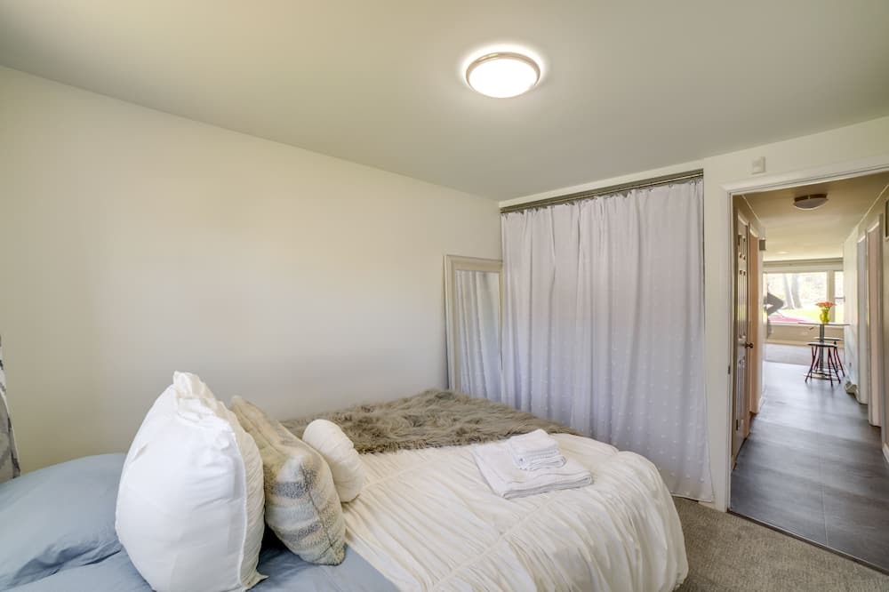 Photo of Bedroom in Chatham