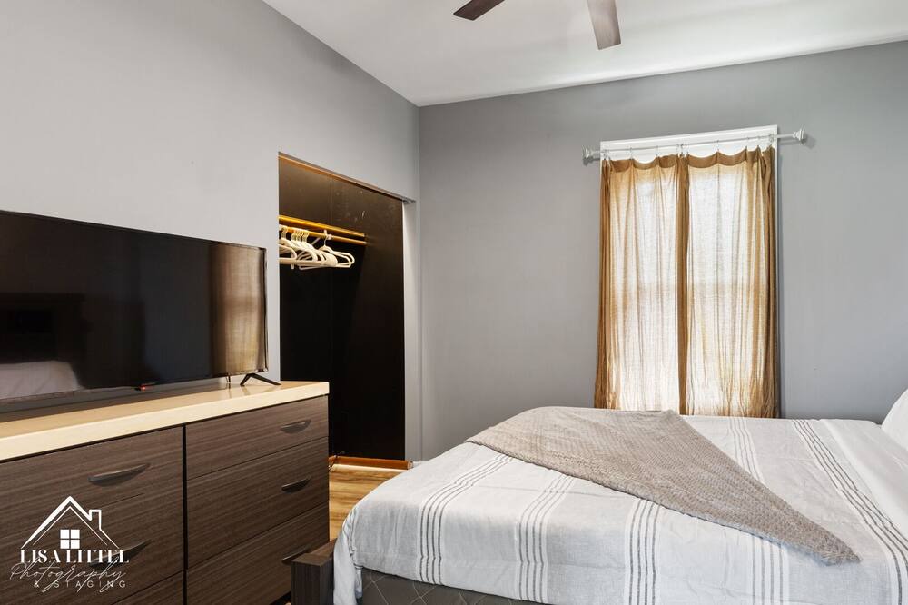 Photo of Bedroom in Fox Valley