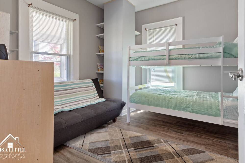 Photo of Bedroom in Fox Valley