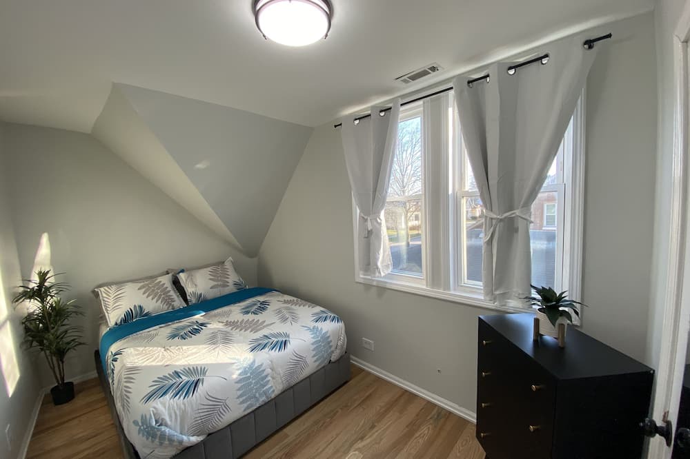 Photo of Bedroom in Brookfield