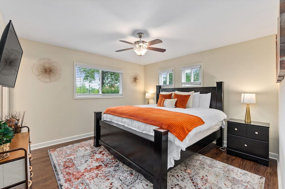 Photo of Bedroom in Wheeling