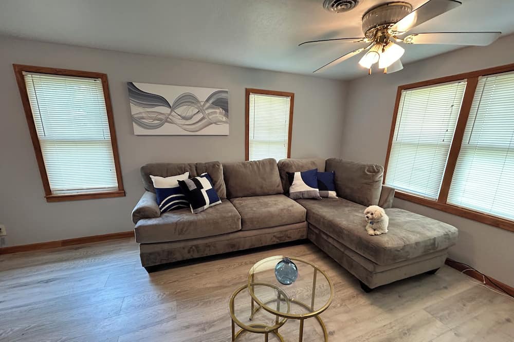Photo of Livingroom in Charleston