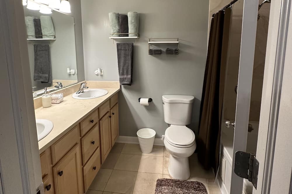 Photo of Bathroom in Tri-Taylor