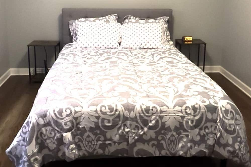 Photo of Bedroom in Tri-Taylor