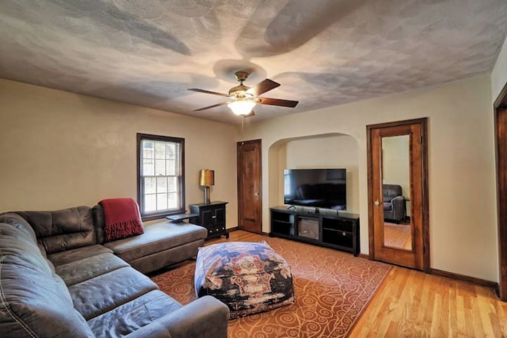 Photo of Livingroom in East Moline