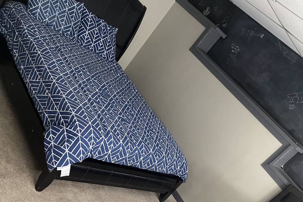 Photo of Bedroom in Fox Valley