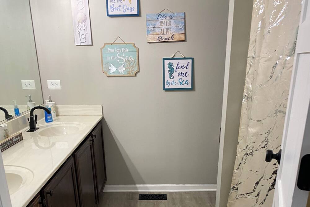 Photo of Bathroom in Fox Valley
