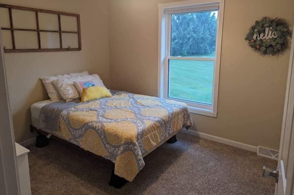 Photo of Bedroom in Holcomb