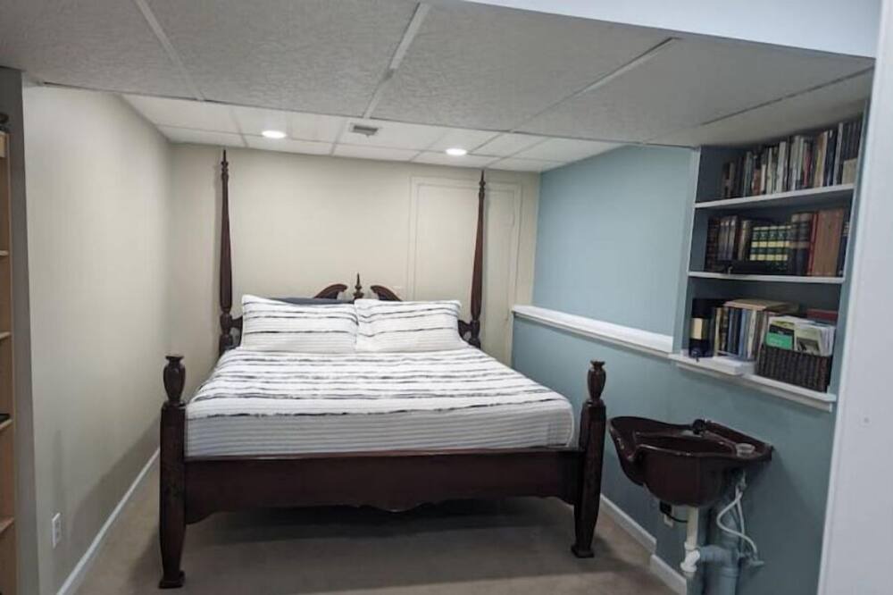 Photo of Bedroom in Holcomb