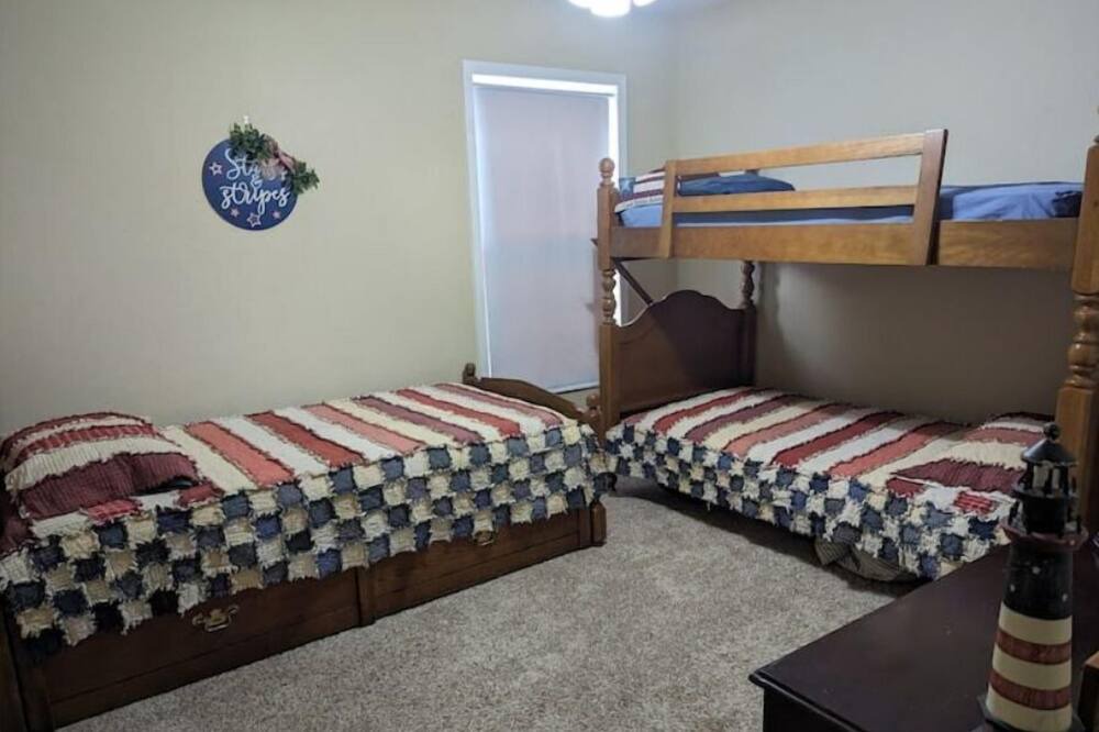 Photo of Bedroom in Holcomb