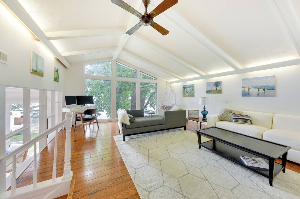 Photo of Bedroom in Grayslake