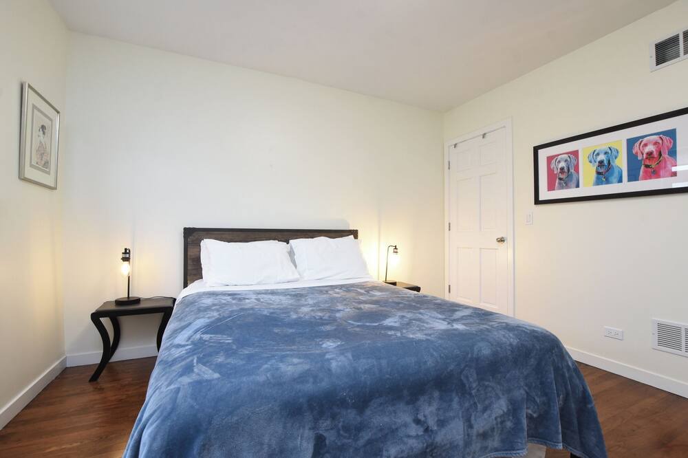 Photo of Bedroom in West Bucktown