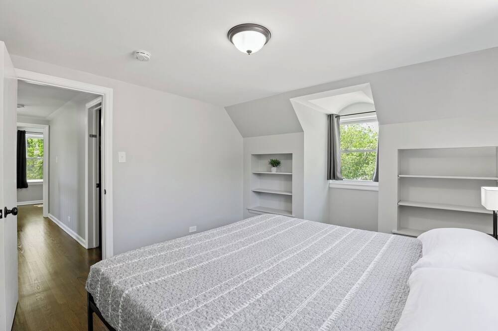 Photo of Bedroom in Broadview