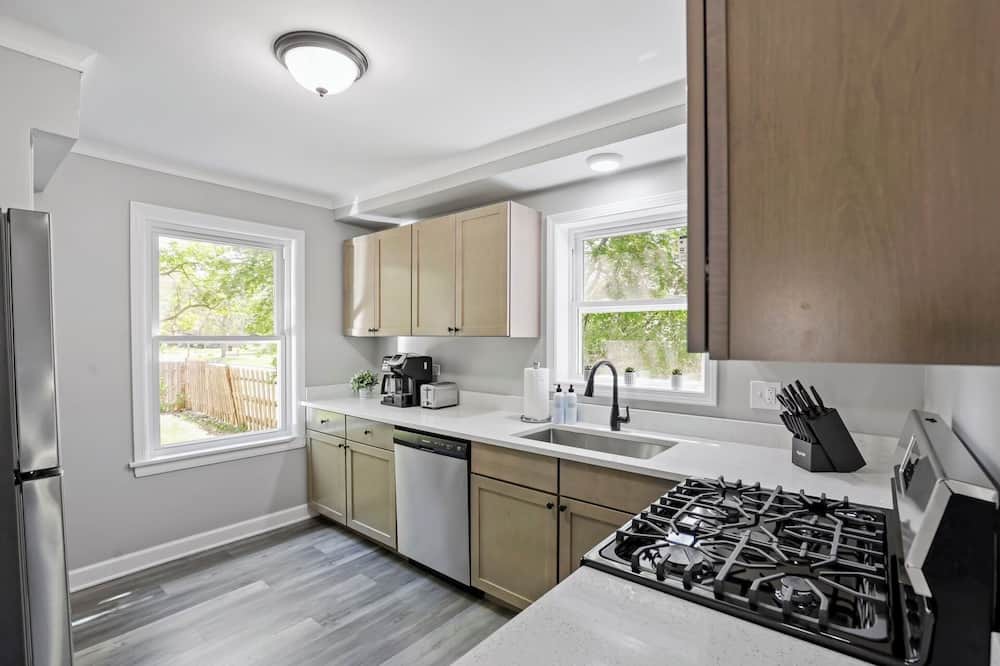 Photo of Kitchen in Broadview