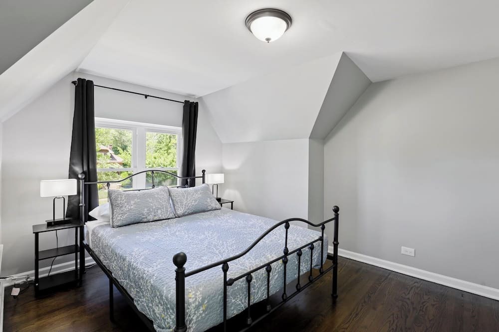 Photo of Bedroom in Broadview