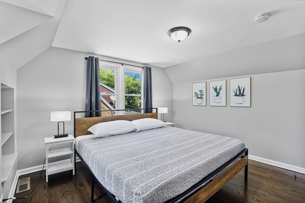Photo of Bedroom in Broadview