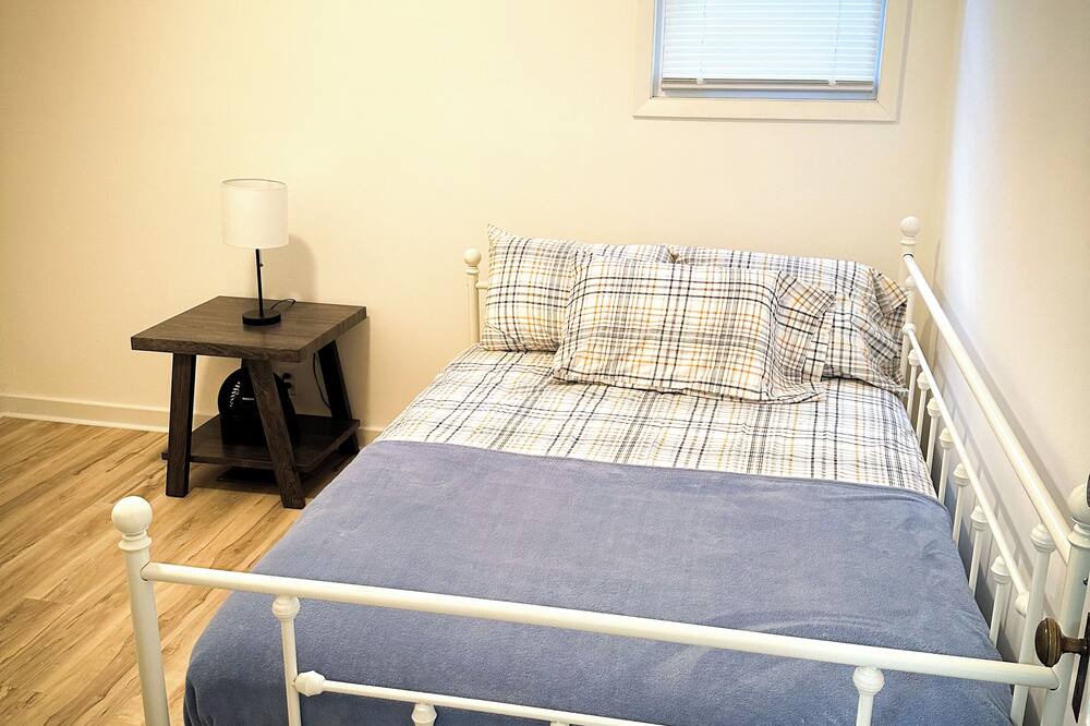 Photo of Bedroom in Franklin Grove