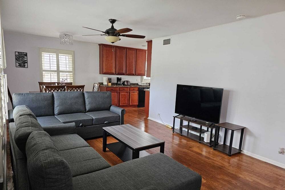 Photo of Livingroom in Wheaton
