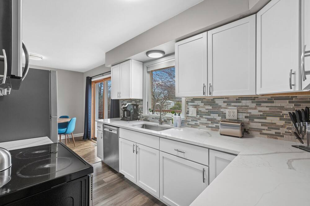 Photo of Kitchen in Roselle