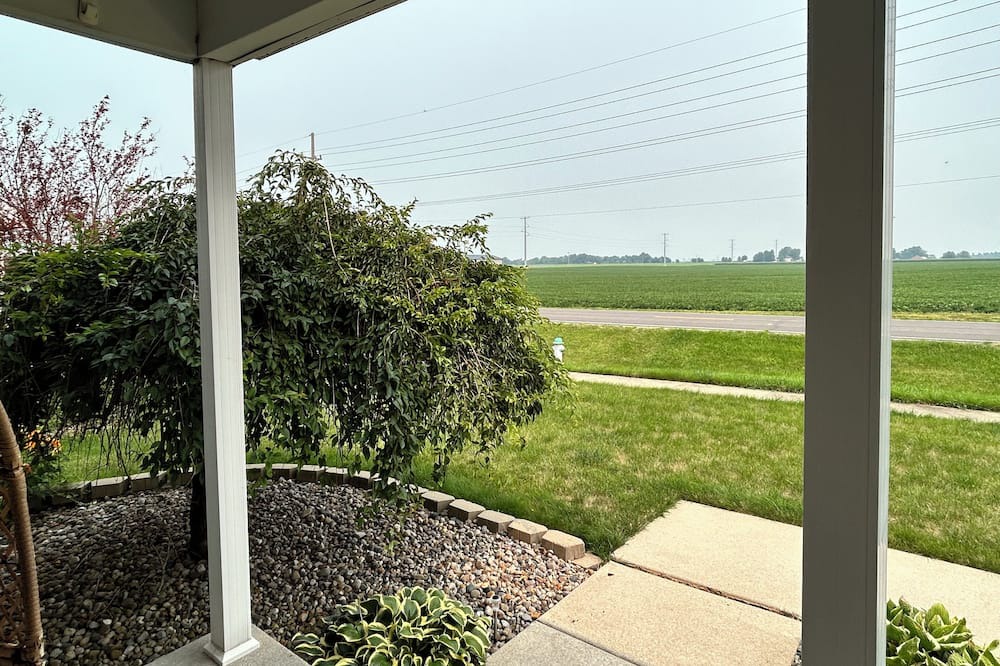 Photo of Outdoor in Oakley
