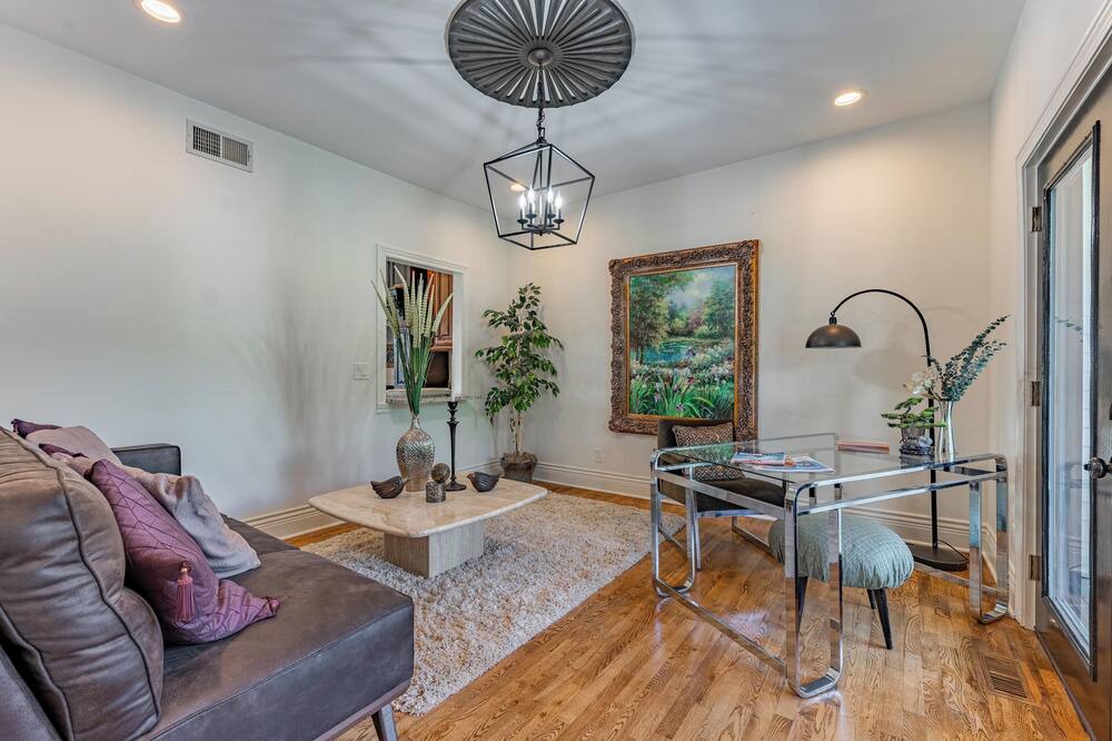 Photo of Livingroom in Holcomb