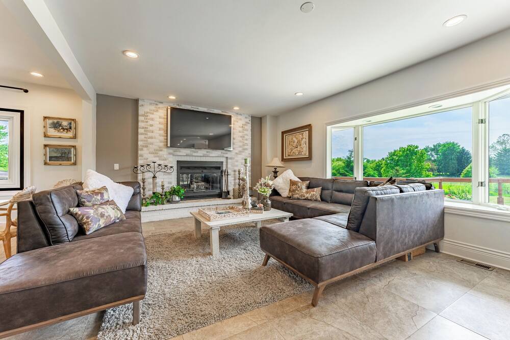 Photo of Livingroom in Holcomb