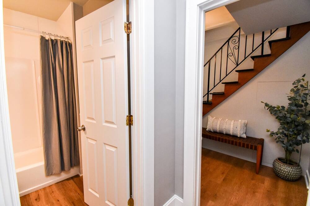 Photo of Bathroom in Peoria Heights