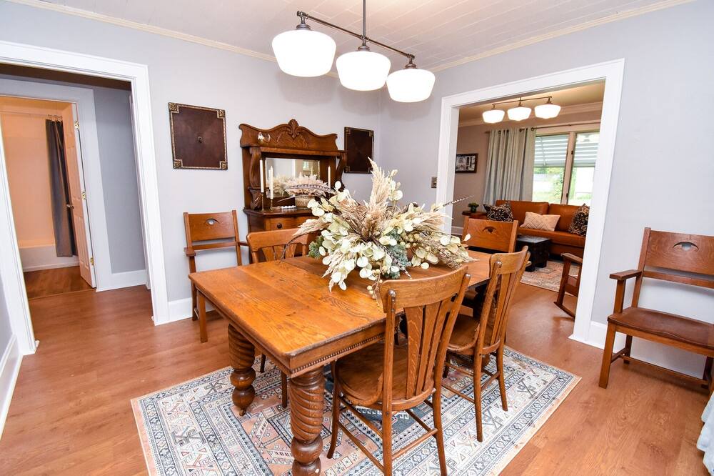 Photo of Livingroom in Peoria Heights