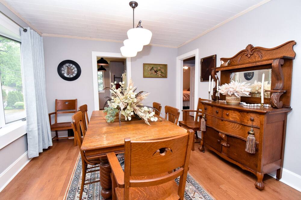 Photo of Bedroom in Peoria Heights