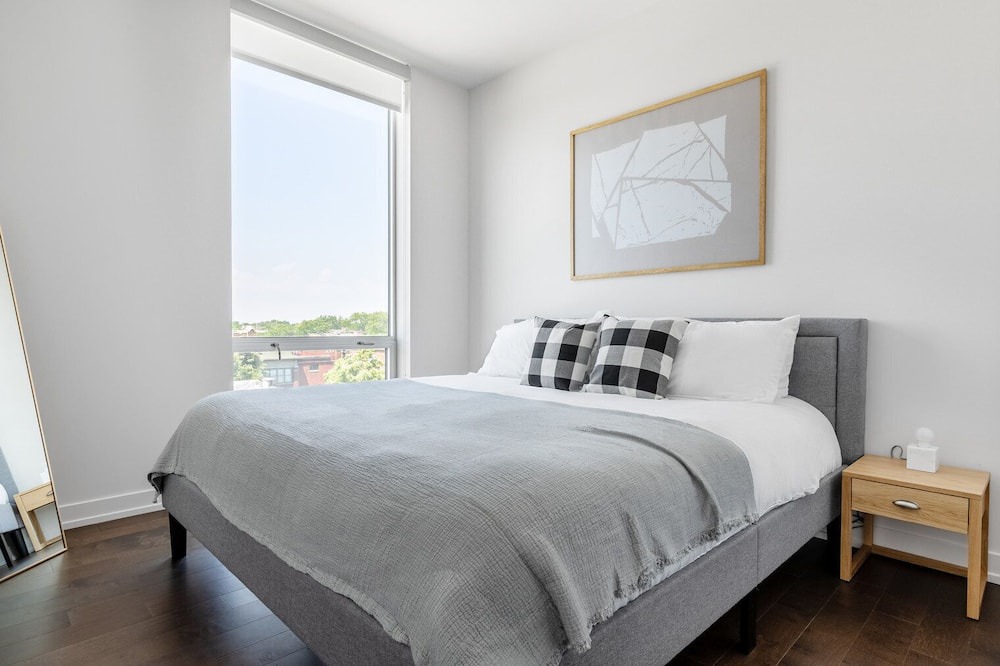 Photo of Bedroom in North Center