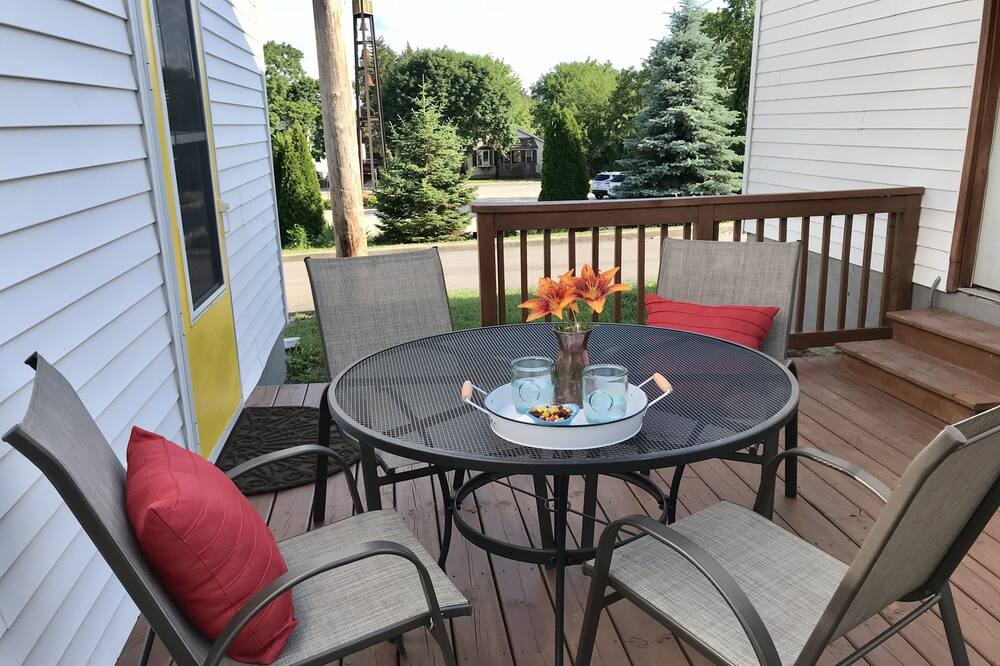 Photo of Patio Balcony in La Salle