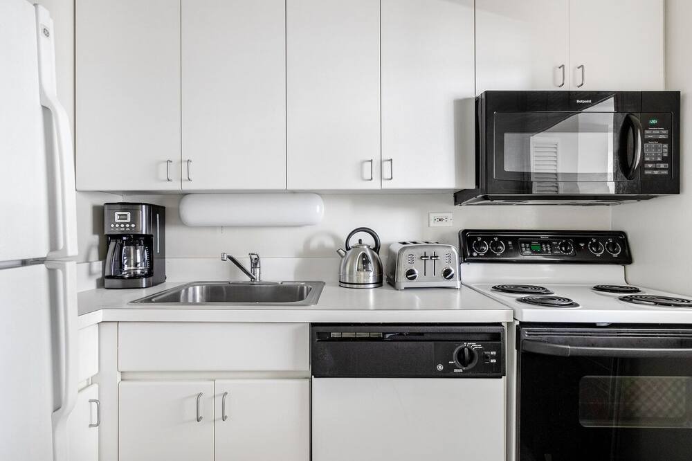 Photo of Kitchen in Lake View East