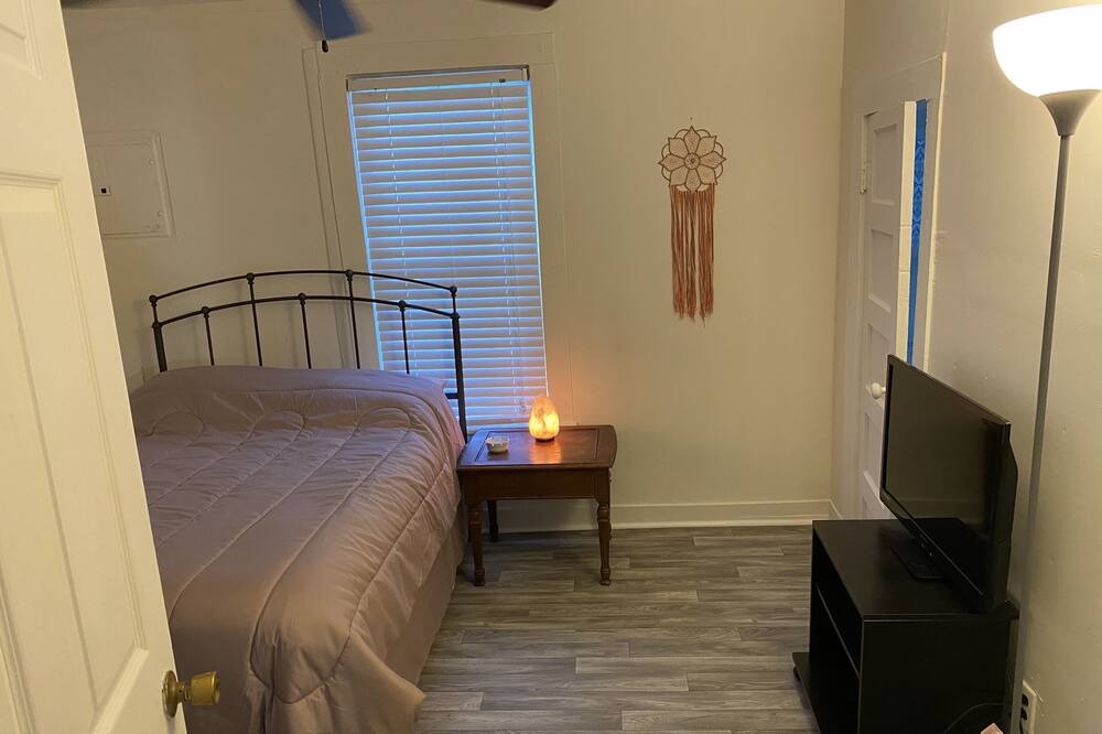 Photo of Bedroom in Carbondale