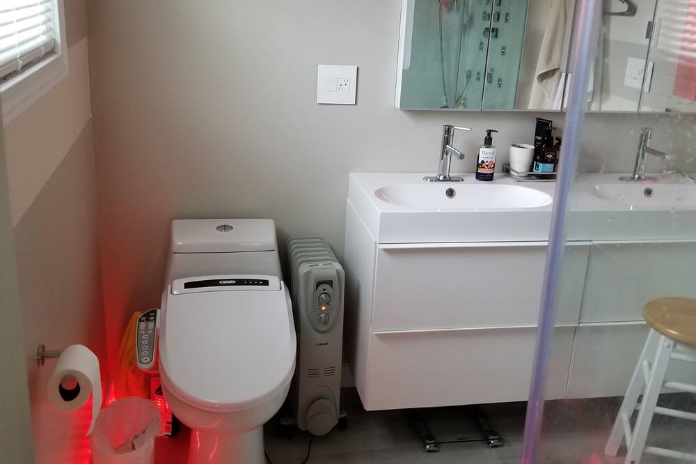 Photo of Bathroom in South Addison