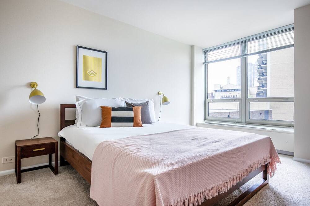 Photo of Bedroom in Lake View East